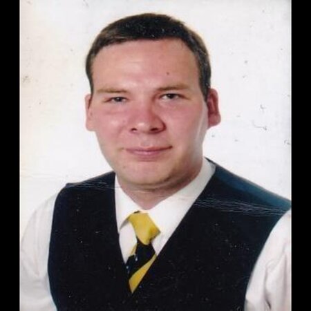 Andreas-Wolfgang Roeder - - | JobSuite