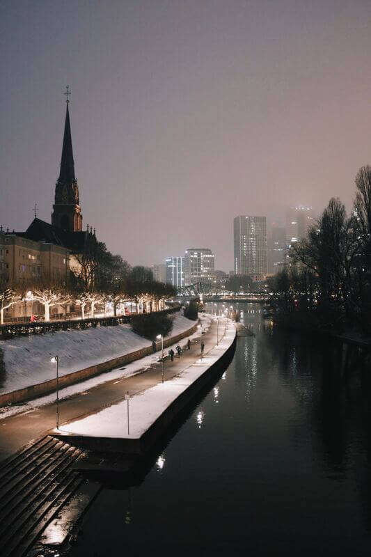 Jobs & Agenturen in Frankfurt am Main | JobSuite